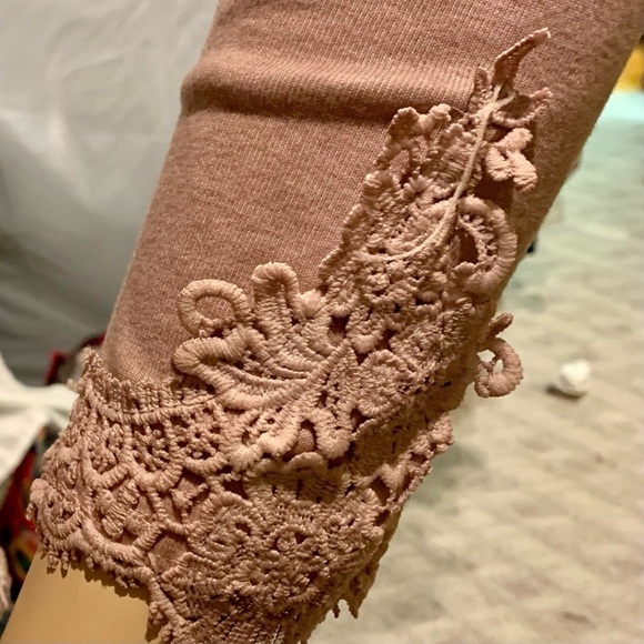 Renaissance Style Top Sz XL Festival Blush Nude Color Crocheted Long Sleeves NEW - Picture 10 of 14